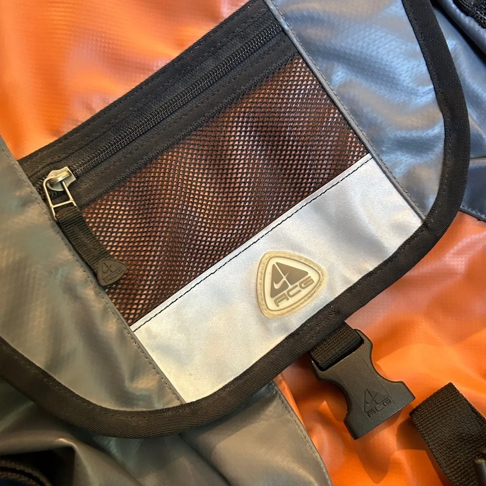 Y2K Nike ACG Tech Messenger Bag ~ Rare Early 2000s